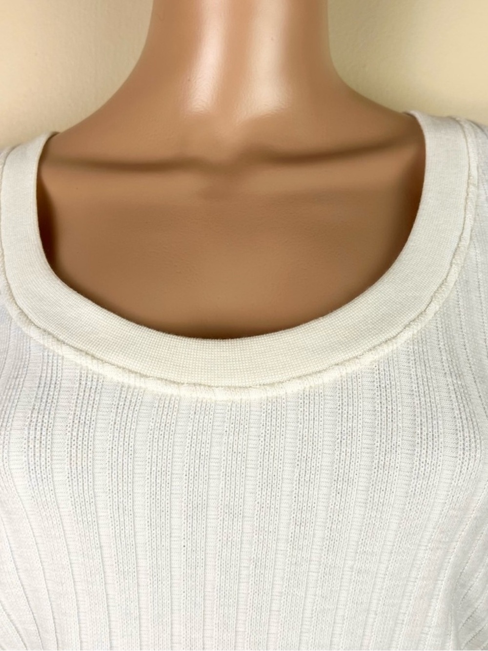 ZARA IVORY SHORT SLEEVE KNIT TOP - Picture 3 of 5